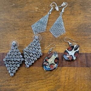 Silver and Black Geometric Earrings Set